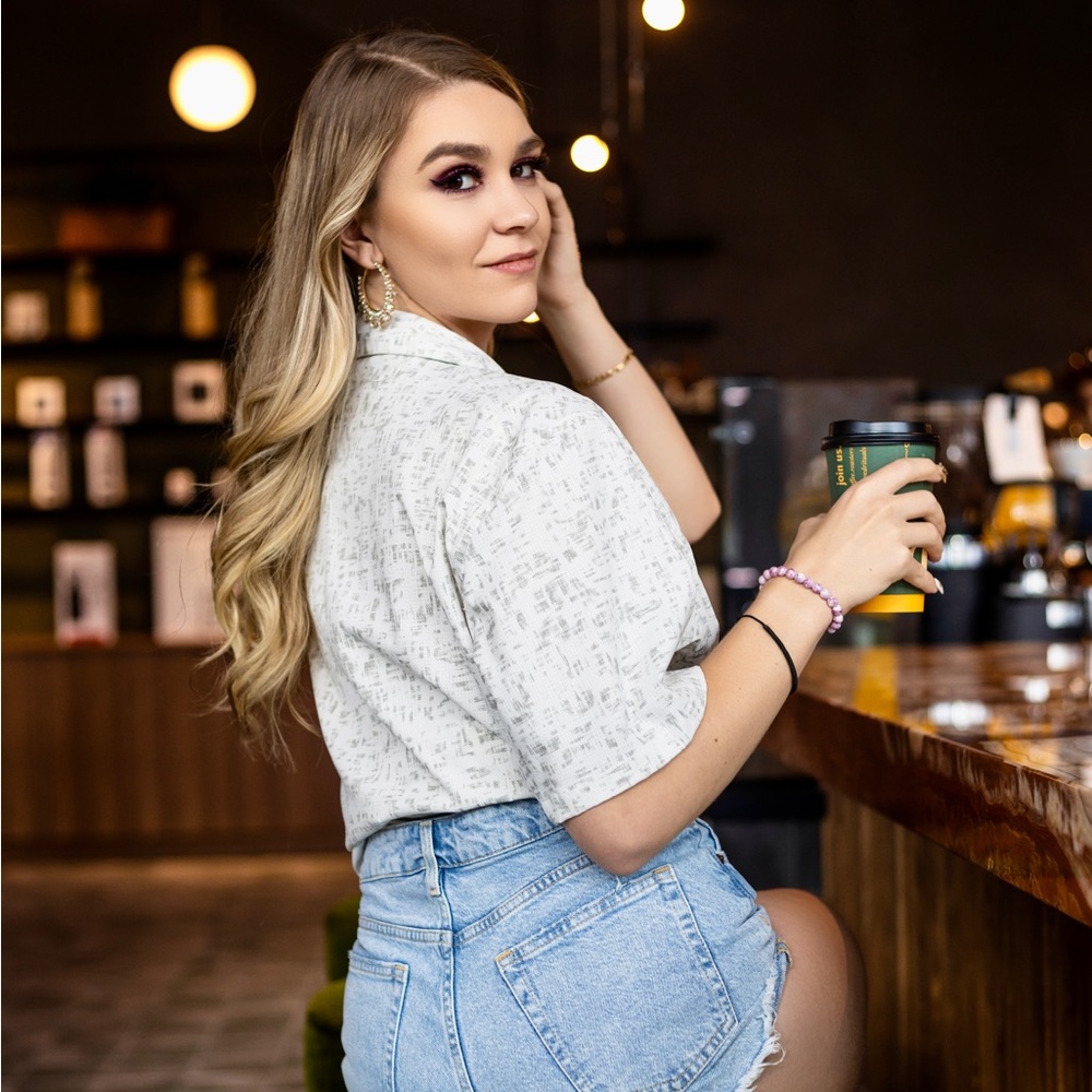 Meet your Posher, Aylin